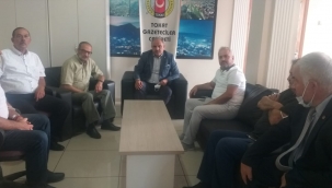 Yönetim Kurulumuz Tokat Gazeteciler Cemiyeti Başkanı Cemal İncesoyluer'i Ziyaret Etmiştir.
